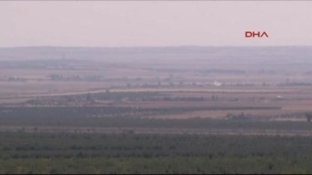 Kilis Işid'e Ait Hedeflere Kilis Elbeyli'de Konuşlu Olan Zırhlı Birlikler Tarafından Atış...