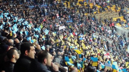 Грузинские поклонники регби скандировали "Украина" во время гимна России