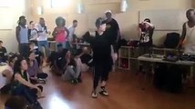 A 72 ans elle danse comme Michael Jackson, enorme!