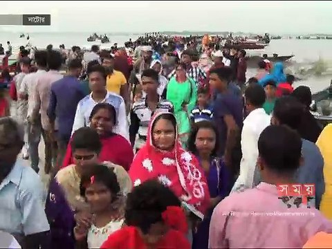 সারা দেশের পর্যটন স্পটগুলোতে দর্শনার্থীদের উপচে-পড়া ভিড়