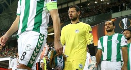 Konyaspor'da Serkan Kırıntılı, Avrupa Ligi'nde Haftanın Oyuncusu Oldu