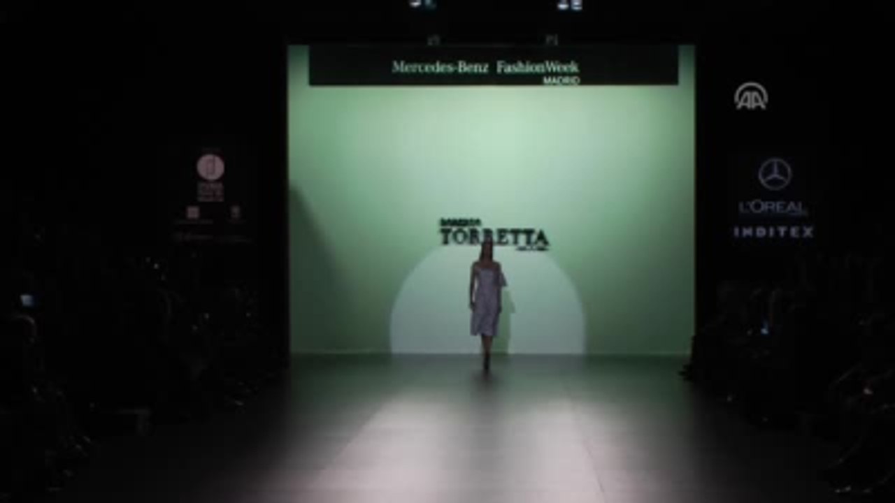 Madrid Mercedes Benz Moda Haftası, Roberto Torretta 2017 İlkbahar Yaz Kreasyonu Defilesi