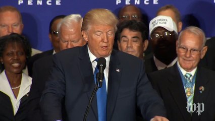 下载视频: Trump falsely accuses Clinton of starting birther controversy