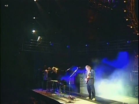 Pink Floyd - Shine On You Crazy Diamond 1990 Live Video