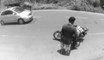 Un motard est filmé pendant ses mésaventures.