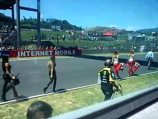 Mugello MotoGP 2011 - Who Wants an Umbrella Girl
