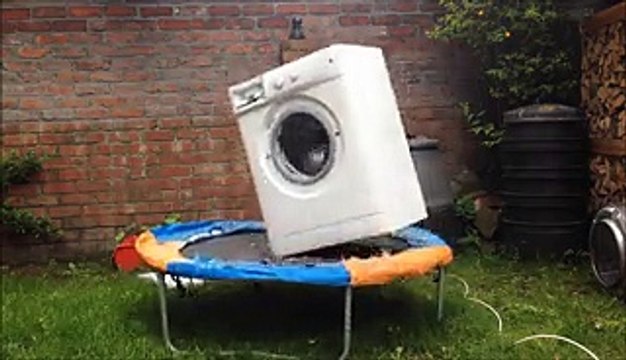 Machine à laver + briques + trampoline gros moment de délire!
