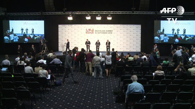 Brexit : les 27 sont prêts à commencer les négociations demain