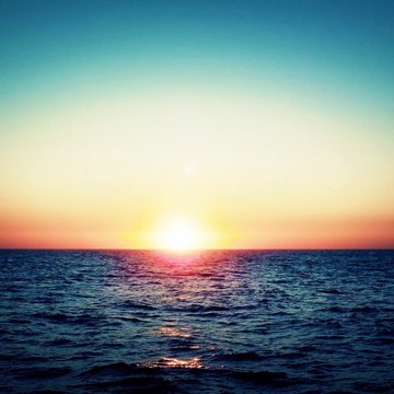 Horizons - Hiphop music that reminds you of a positive and clean version of Kanye West, Drake, The WEEKND, Fetty Wap, Chance The Rapper, Kid Cudi, NICKI MINAJ, J. COLE, FUTURE, WIZ KHALIFA, KENDRICK LAMAR, SILENTO, MEEK MILL, BIG SEAN, RAE SREMMURD, BEY