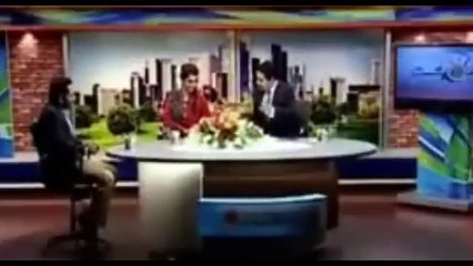 Sarfraz Ahmed Wife Said him to Improve Your Batting -