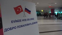 Antalya'ya 12 Günde 30 Bin Rus Turist Geldi
