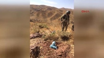 Şemdinli'de PKK'lı Teröristlerin Önceden Hazırladığı El Yapımı Patlayıcılar Bulunarak İmha Edildi