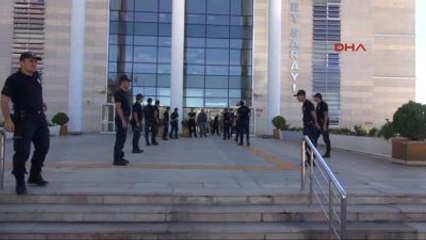 Elazığ Emniyeti'ne Bombalı Araçla Düzenlenen Saldırının Zanlıları Adliyeye Çıkarıldı