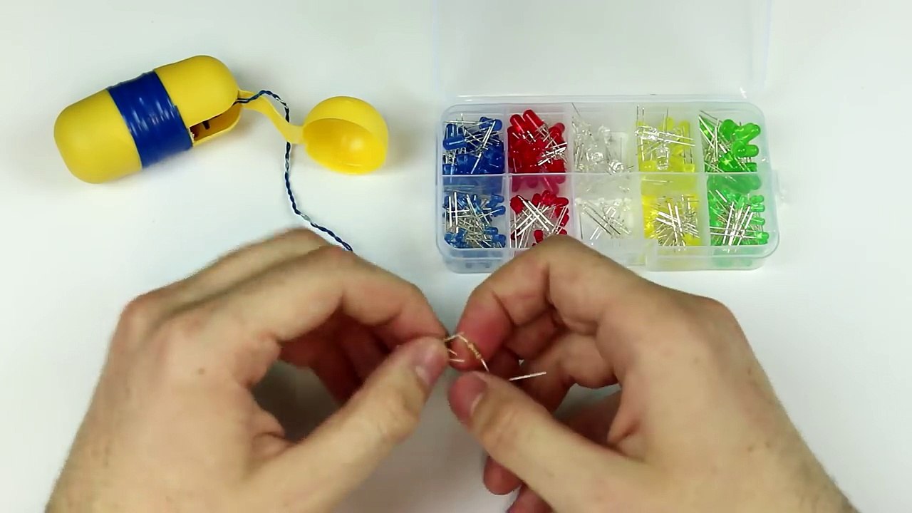 5-Basic-Life-Hacks-Everyone-Should-Know-Kinder-Eggs.