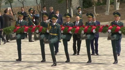 Putin, 1916 Yılında Hayatını Kaybedenleri Simgeleyen Anıtı Ziyaret Etti