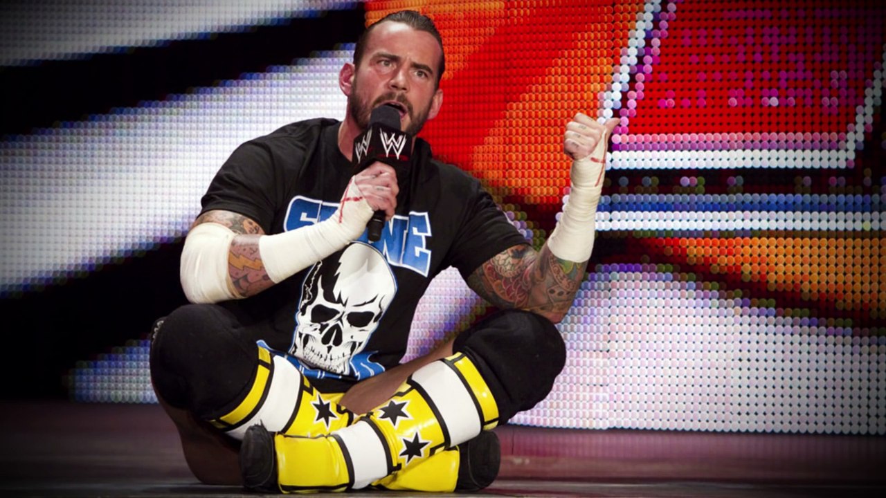 5 MOMENTS IN WWE THAT WERE NOT SUPPOSED TO HAPPEN - Talefeed
