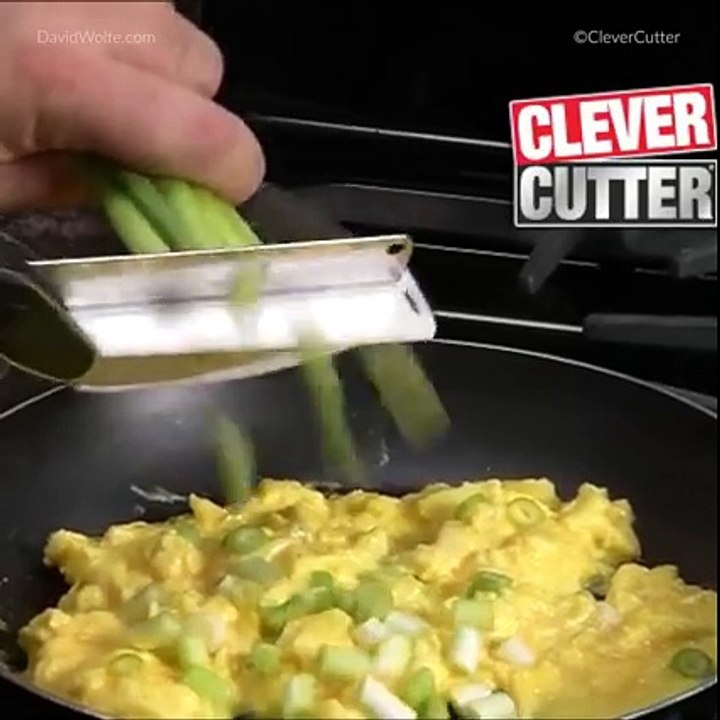 Slice Your Food 10X Faster with Scissor Knife Directly On Cutting Board