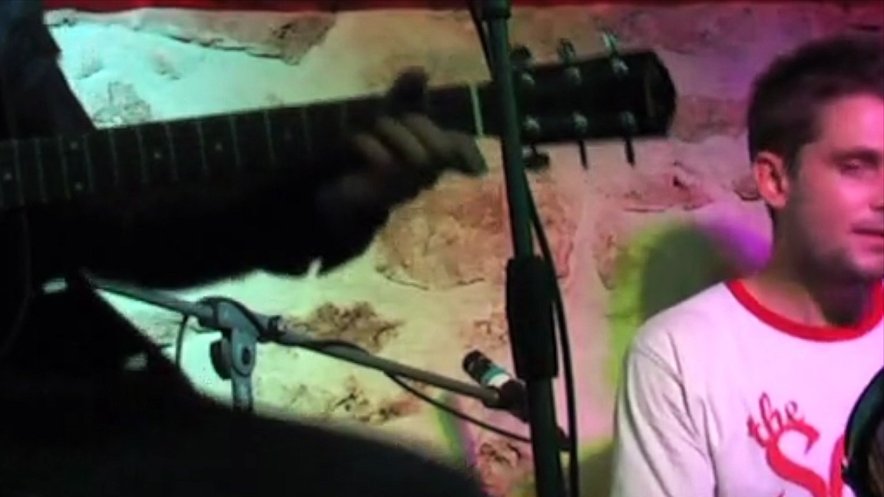 MeeK - "Six Feet Under" -  Live at The OPA Bastille (Paris 2009)
