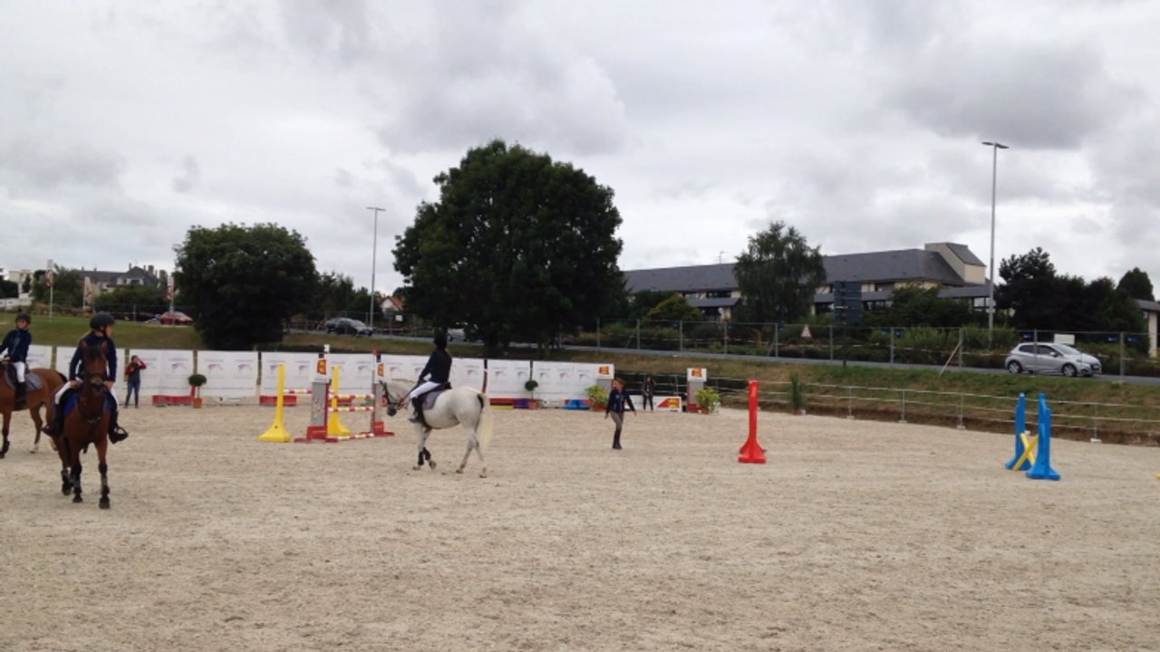 Démonstration de poney avec le centre équestre de Fleury-sur-Orne