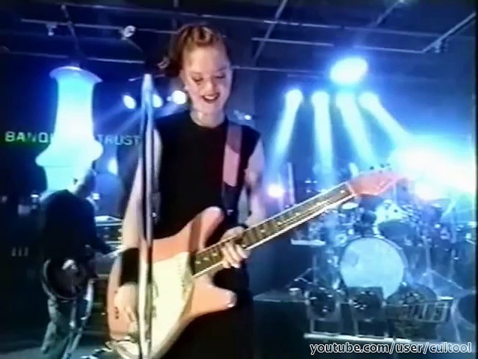 GARBAGE - YOU LOOK SO FINE (Live at Musiqueplus 1998)