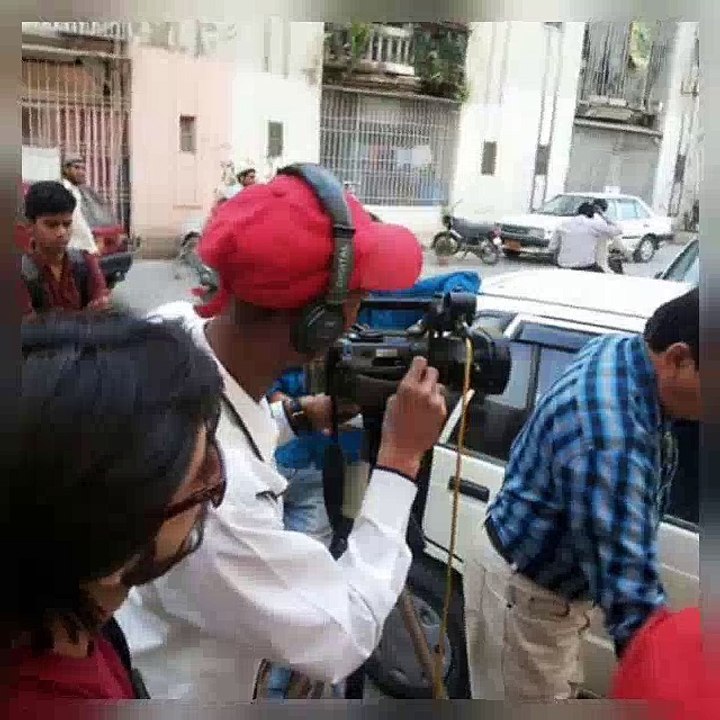 HR CHOUHAN PRODUCTION.IS WORKING