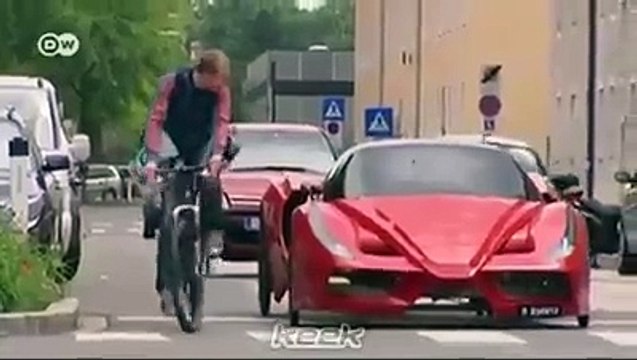 Bazen hiç bir şey göründüğü gibi değildir. Görünen Ferrari Enzo ama gerçekte =D