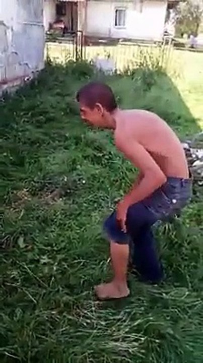 100 fois plus Fort que jean claude van damme