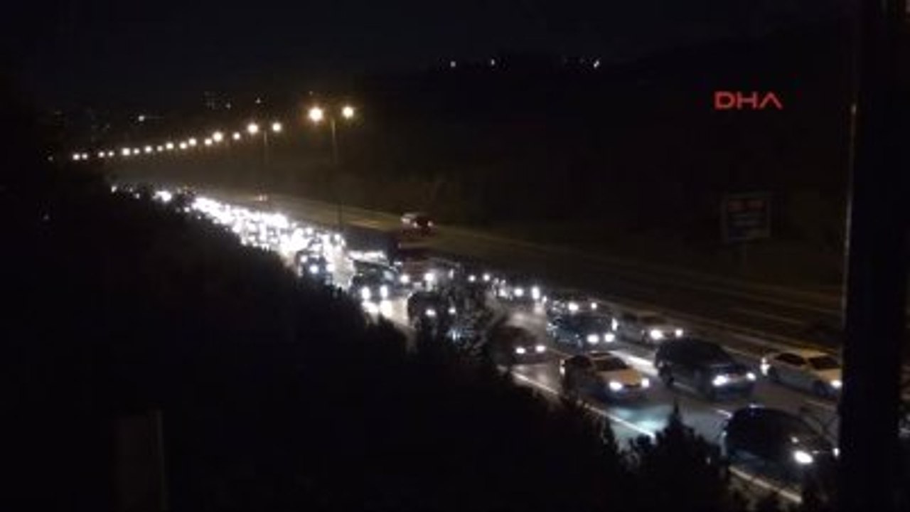 İzmit Tem Otoyolu'nda Yoğunluk Sürüyor Ek
