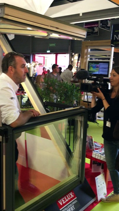 NG SERVICES 8 Allée du Dindo 72560 CHANGE  Tél: 09.53.86.49.62 www.ngservices.fr Installateur Conseil Expert VELUX Fenêtre de toit VELUX Balcon Cabrio