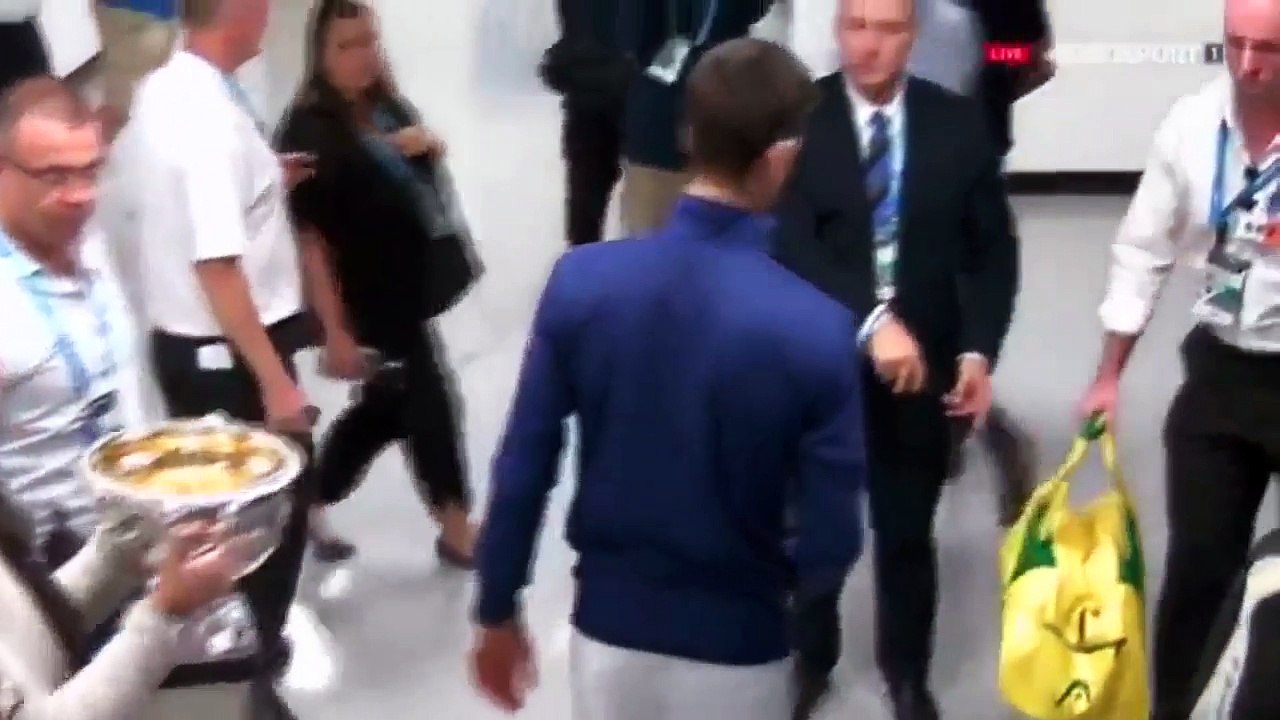 Theo Horan saying Happy Birthday to Niall ▪ Niall on concert «5 Seconds Of Summer » and