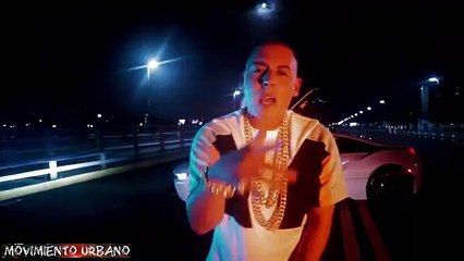DM - Mueka ft. Cosculluela [Video Oficial]