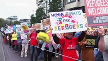 20 ezres tüntetés Londonban a menekültekért