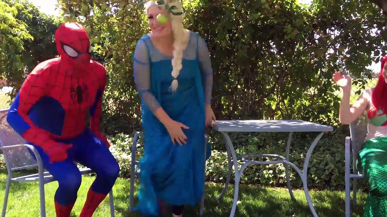 Frozen Anna & Maleficent Eat & Grow Huge! W/ Frozen Elsa Fun Superhero Movie In Real Life In 4K