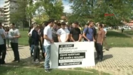 Priştine'de Öğrencilerin Protesto Gösterisine Polis Müdahale Etti 9 Yaralı