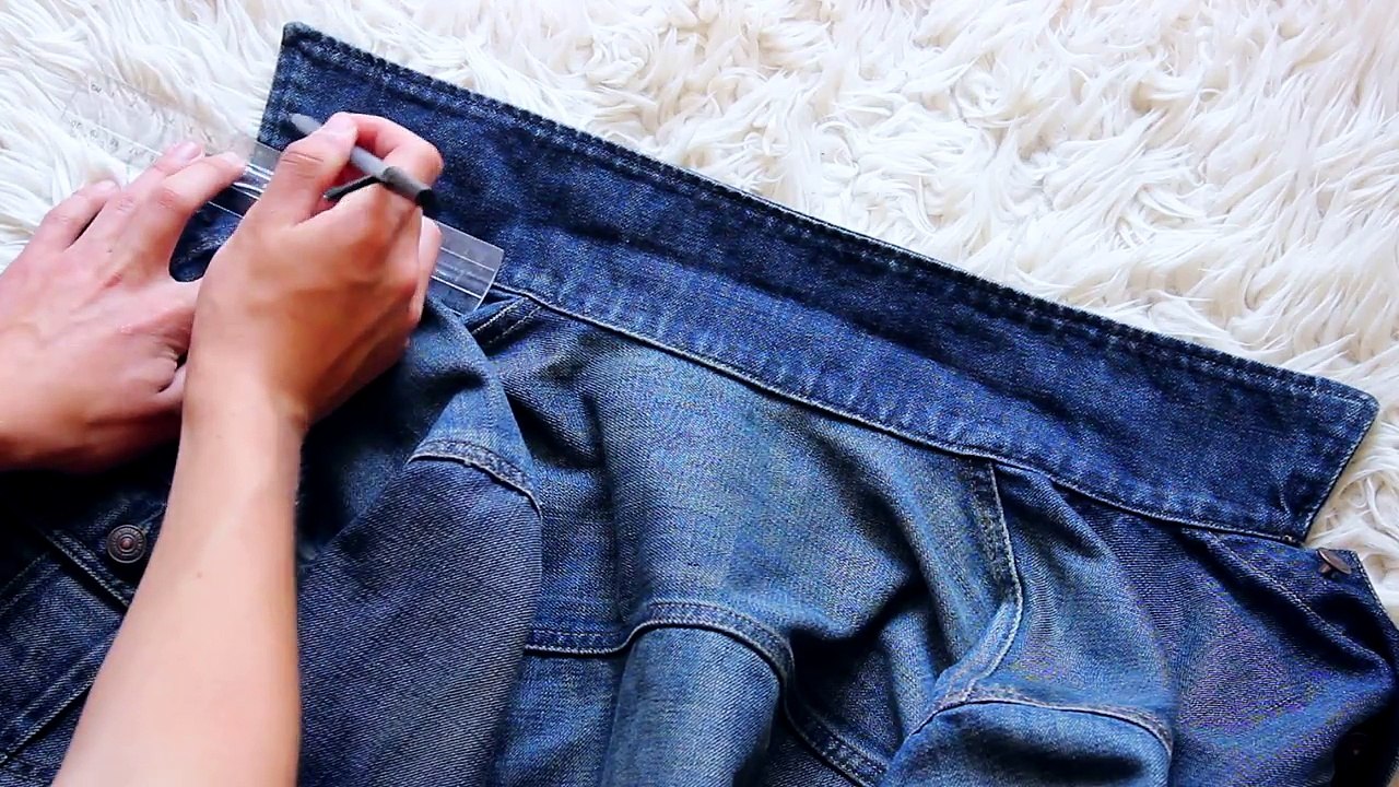 DIY Cropped Collar ( Distressed ) Jean Jacket with Patches | Aleks Gamzin