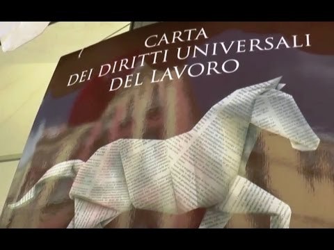 Napoli - Cgil raccoglie firme per Carta dei Diritti Universali del Lavoro (17.09.16)