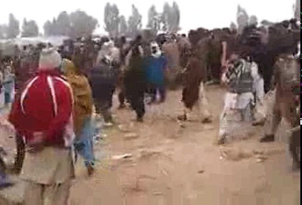 دوستوں جلدی جلدی یہ ویڈیو شیئر کریں جو لوگ منڈی سے جانور، لے پیسے ضرور چیک کریں