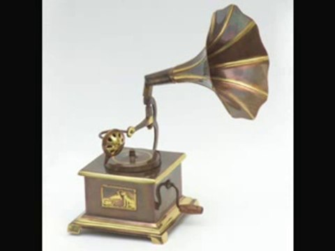 Türk sanat müziği bence tamamen tekke ve tarikat müziğinden türeme. Hepsinin de aslı doğu roma müziği ermeni, rum vs)