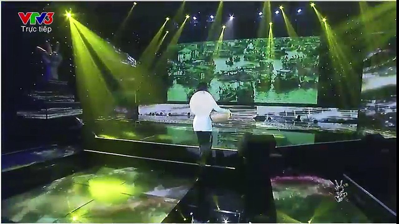 Noo Phước Thịnh diện cây hiệu 200 triệu đội nón lá phối hợp trò cưng tạo nên tiết mục đáng yêu thế này đây!