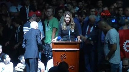 Tarık Akan, Son Yolculuğuna Uğurlanıyor