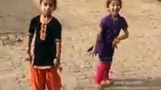 Little Girl Dancing On Gidda Song
