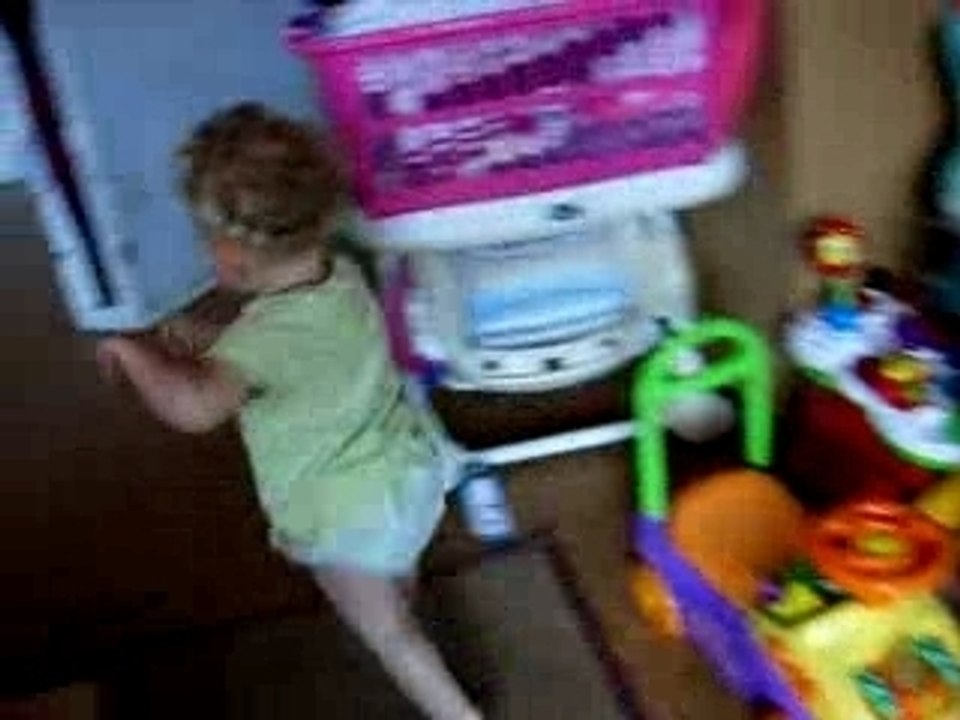 Eléa chante pour Nado