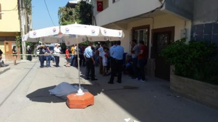 Sokakta Öldü, Savcı Gelene Kadar Üzerine Şemsiye Açıldı