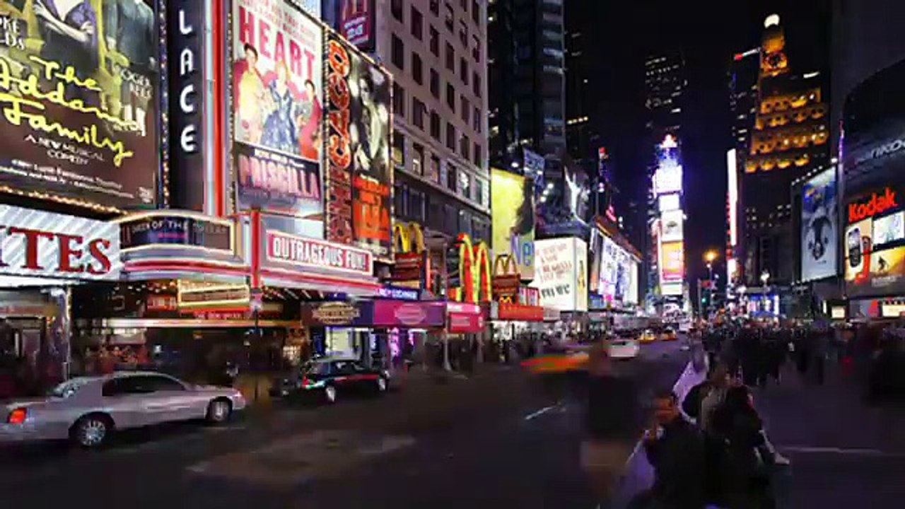 Celebrities in New York Wish Sailors and Families Happy Holidays