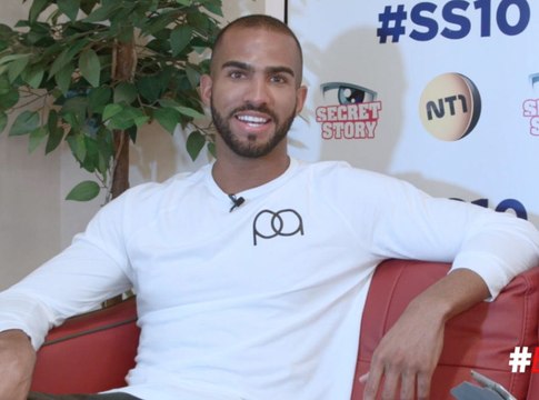 Exclu Vidéo : En Toute Intimité : Pierre (Secret Story 10) : Un dîner aux chandelles avec Leila ? Ça attendra un petit peu !