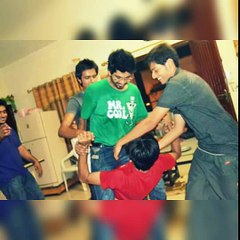 yaaro dosti bari haseen hay