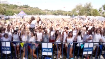 Dream Of Color Fest" Etkinliği