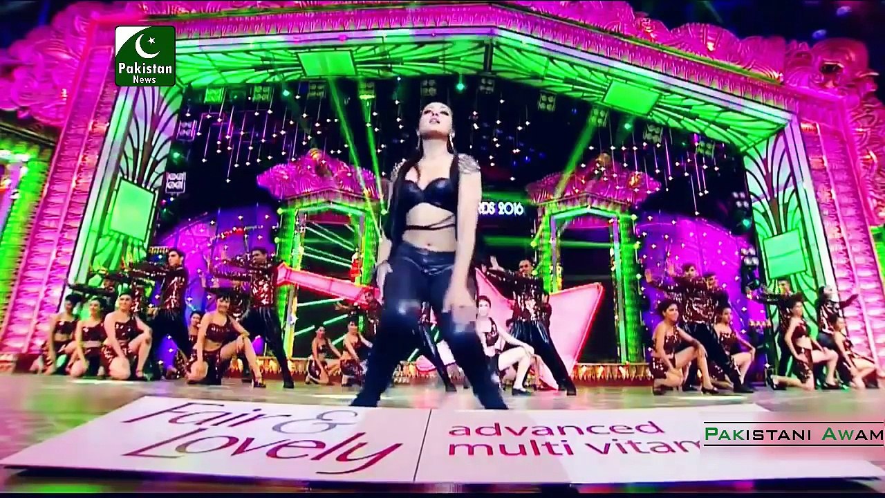 oh Yes.. Catherine Tresa Hottest Tight Ass Dance-TiOAzo6EBaQ