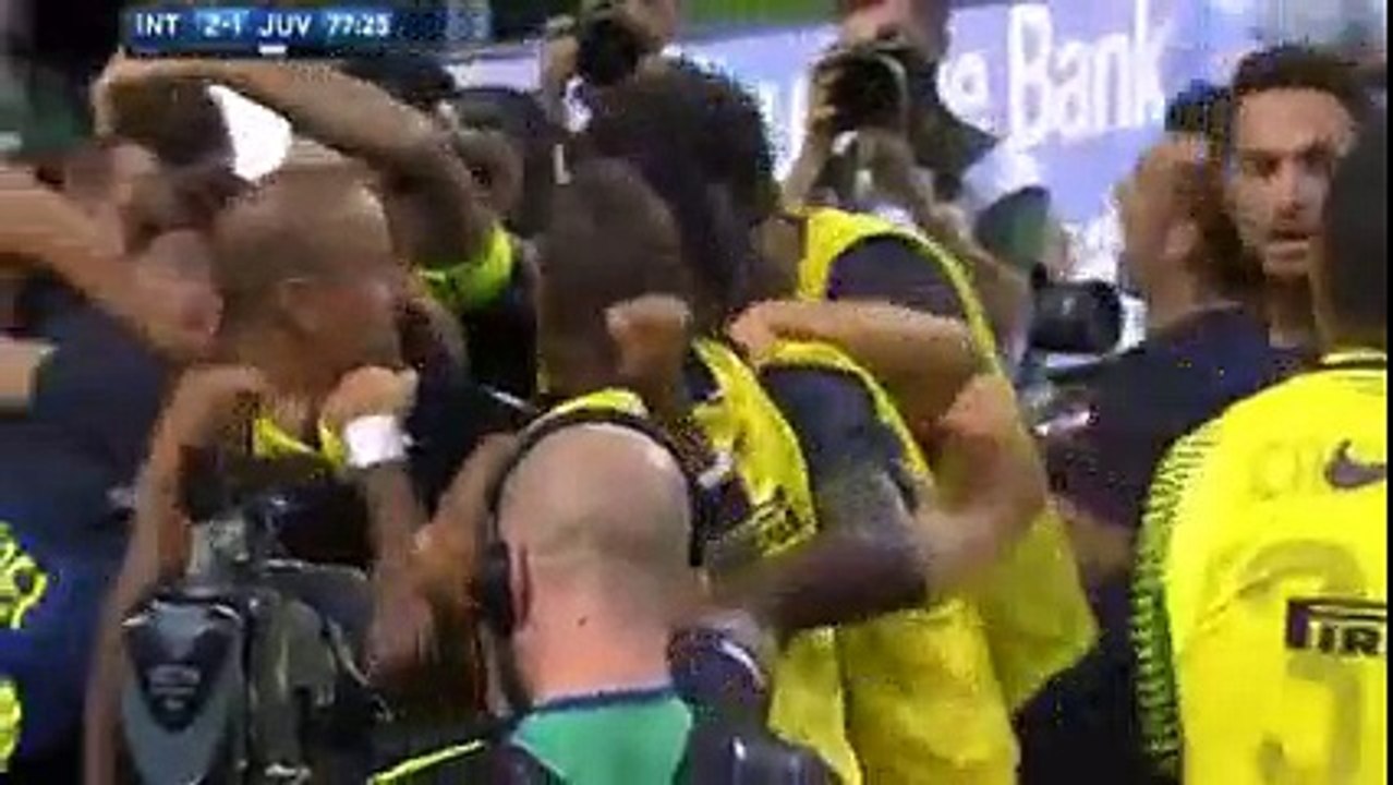 Perisic I. scores and Victory for INTER against JUVENTUS 2 - 1