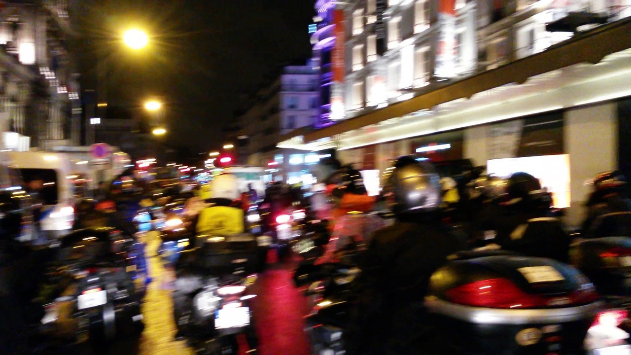Nuit 2 Roues FFMC contre les interdictions de circuler que veut imposer la mairie de Paris 2